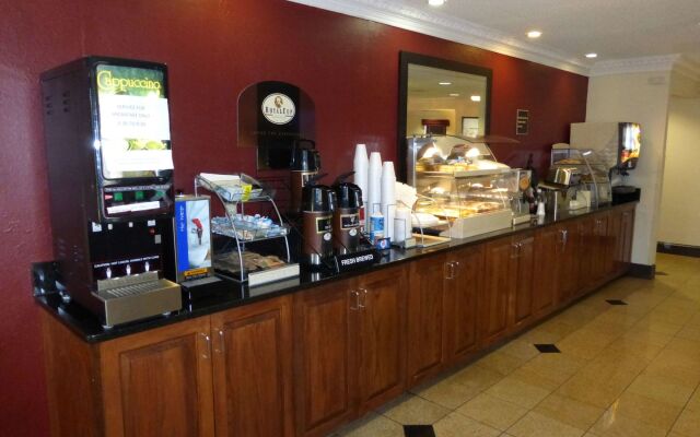 Red Roof PLUS+ Henderson