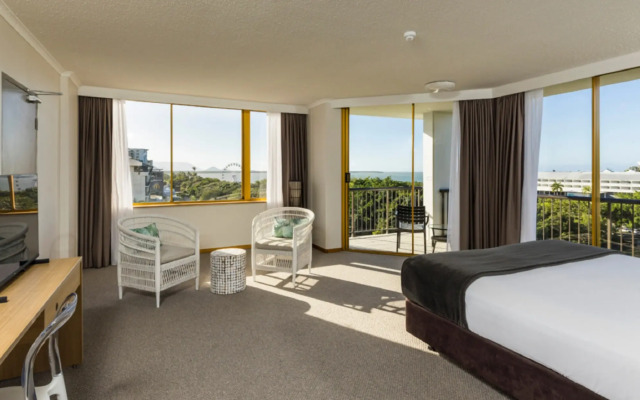 Pacific Hotel Cairns