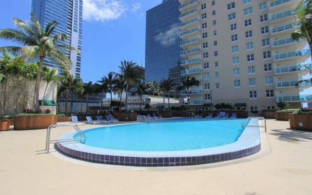 GSA Luxury Apartments at One Broadway