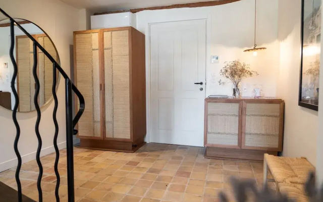 Château les Crostes