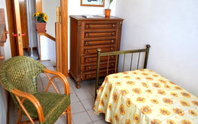 Villetta Carlotta Air conditioned House on two Levels in San Foca
