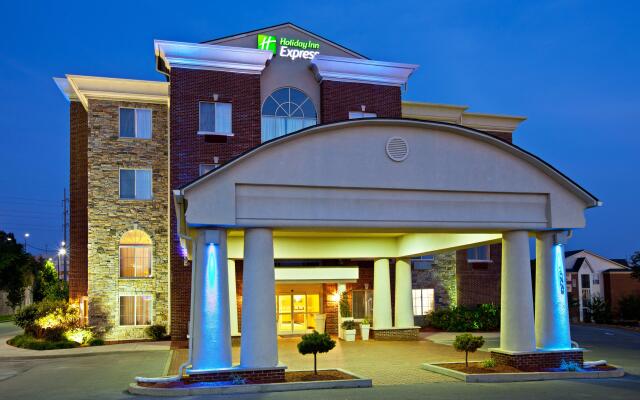 Holiday Inn Express Hotel & Suites Lexington-Downtown, an IHG Hotel