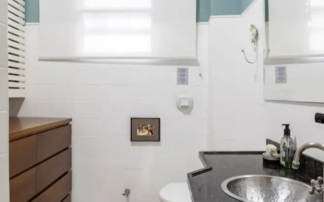 7 Minutes From Ipanema Beach Bt302