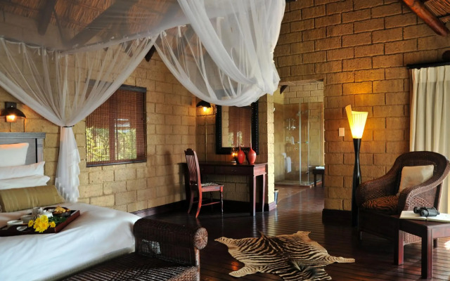 Zwahili Game Lodge & Spa