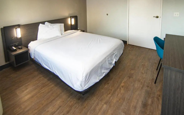 Motel 6 Lakeland, FL