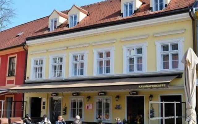 Regal Residence
