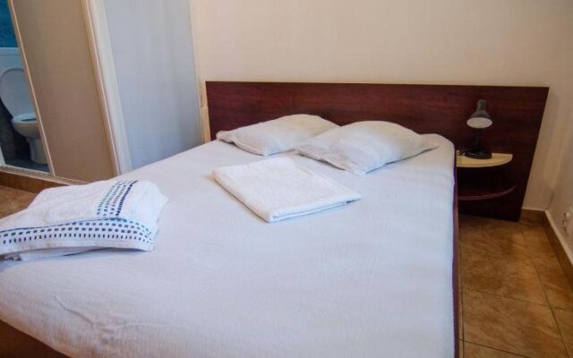 Hotel Proton