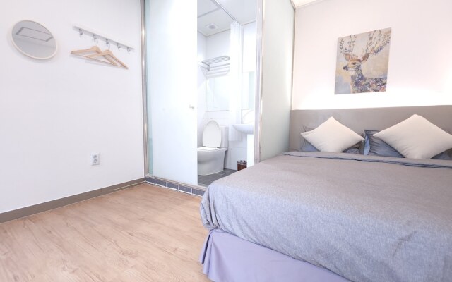 Goodstay Nana Residence