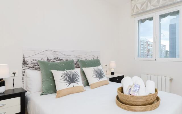 Charming Paseo de La Castellana