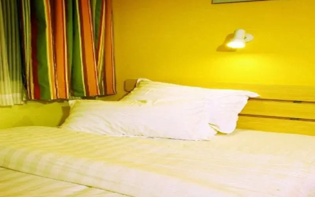 7Days Inn Youpin Hotel (Hezhou High-speed Railway Station Fu'anju)