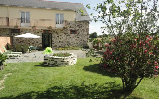 Gîte les blés dorés à 7 km de DERVAL.