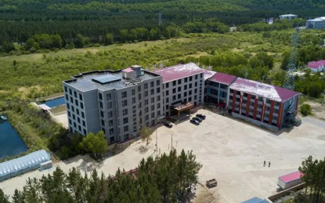 Saihanba Jinding Holiday Hotel