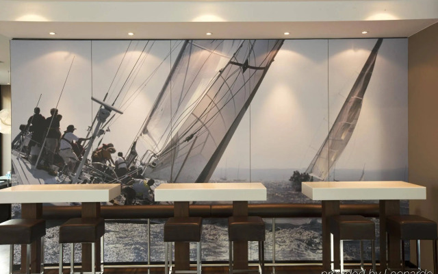 Motel One Hamburg - Alster
