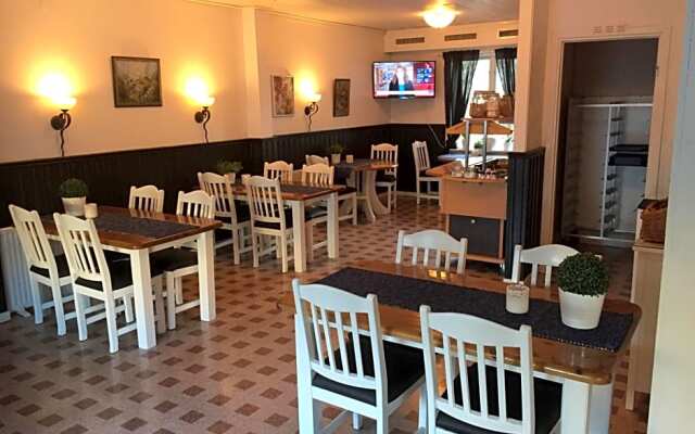 Höjdens Lågprishotell
