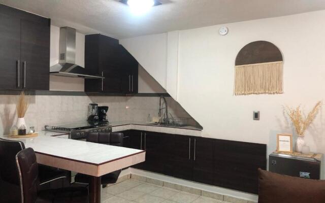 Loft Bonhomia with parking 7min to downtown