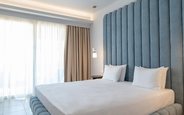 Grand Blue Beach Hotel