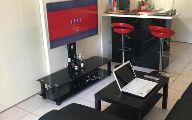 Appt Cosy Terrasse Parking CHU Mtp