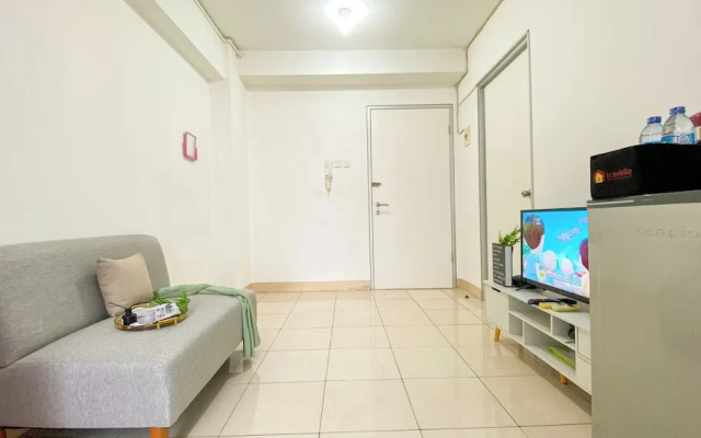 Homey And Modern 2Br At Green Bay Pluit Apartment