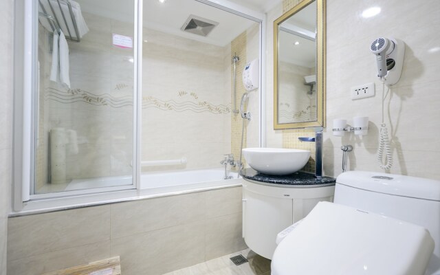 Kiwi Hotel MRT Wenxin Branch (Feng Chia Branch 1)