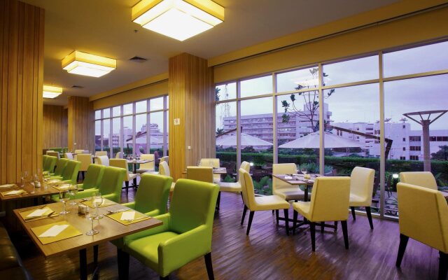 Centara Life Government Complex Hotel & Convention Centre Chaeng Watthana