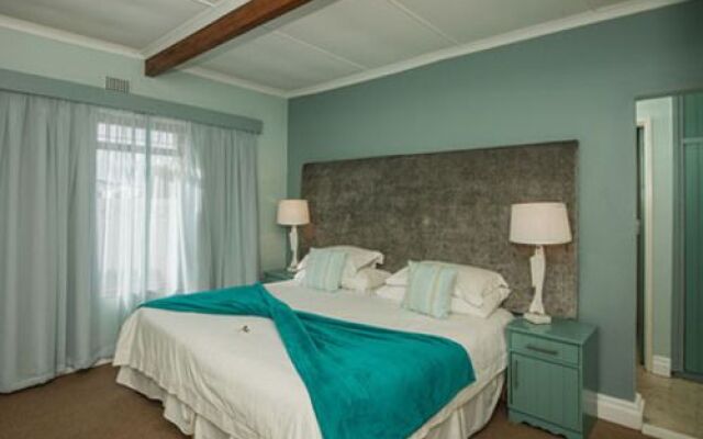 Whale Coast Lodge