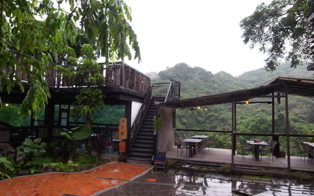 Mutsun Spring Resort