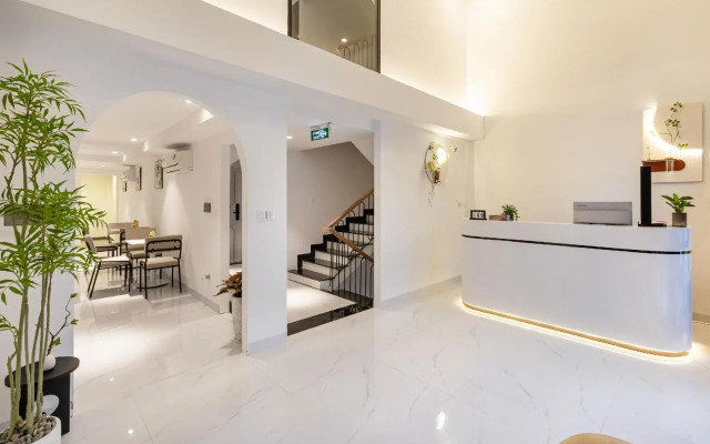 The Royal Hotel  Apartment - Phu My Hung