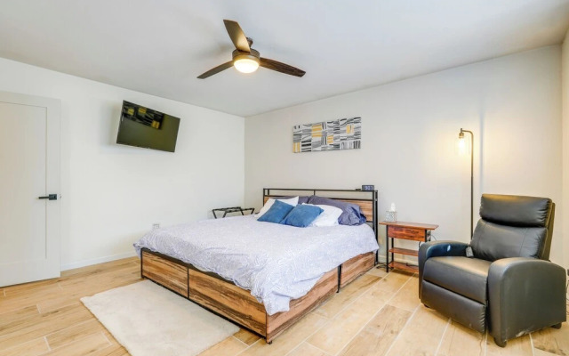 Fire Pit & Games: Family-friendly Retreat in Mesa!