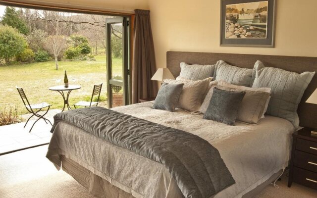 Whakaipo Lodge