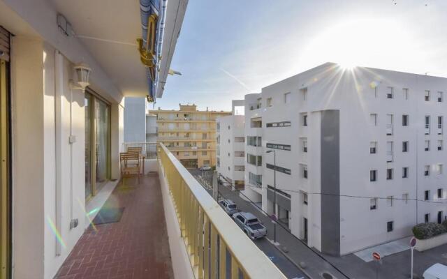 KIKILOUE Cannes' Palm Beach 2-mi walk to the beaches with terrace