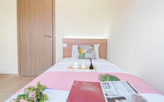 Modern Look 3Br Apartment Meikarta