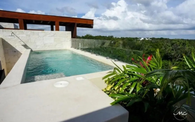 Blue Luxury La Veleta