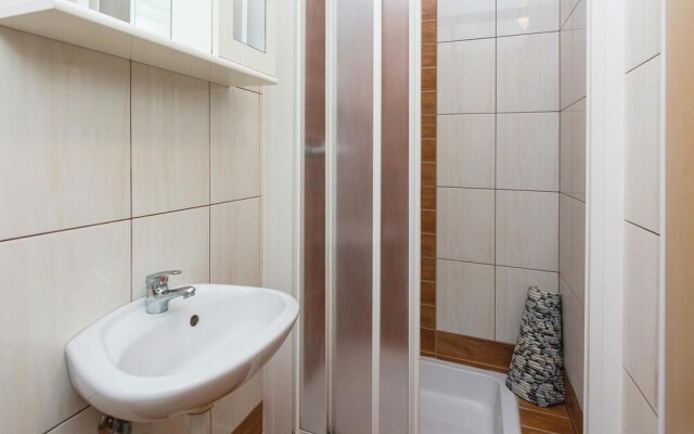 Nice Apartment in Vir With 3 Bedrooms