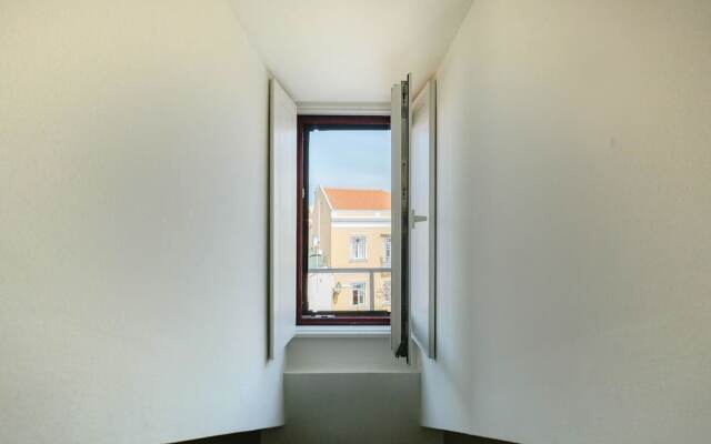 Rent4Rest Mouraria Lisbon Apartments