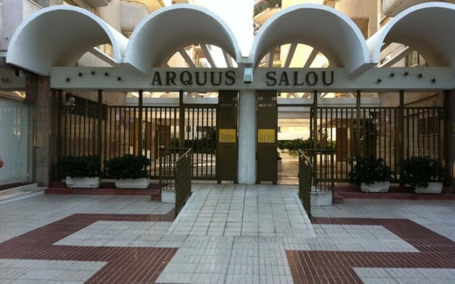 1011 Arquus