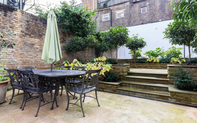 Earl's Court Square XI by Onefinestay
