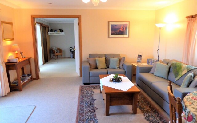 Tamar River Retreat
