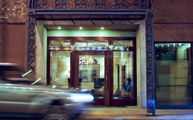 The Oliver Hotel