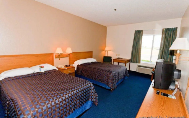 Red Roof Inn Clyde
