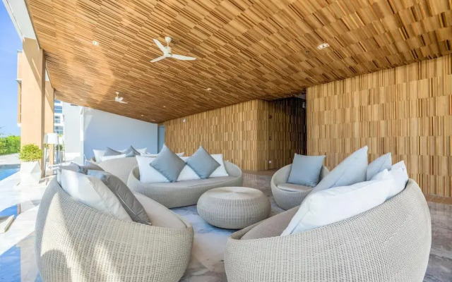 Veranda Beachfront Residence Pattaya