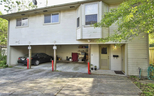Modern B & B