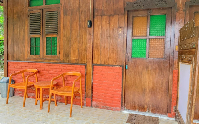 Carla Garden Villa