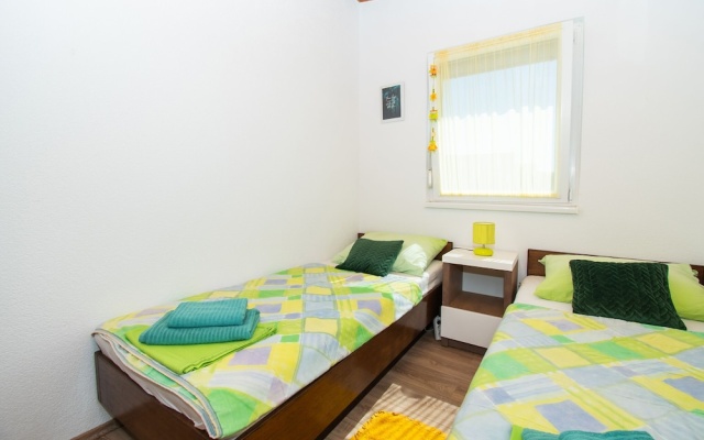 Apartments Snjezana