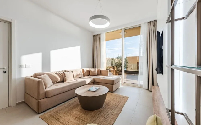 Seaside Retreat Green Coast