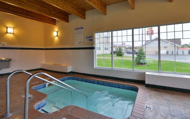 Sleep Inn & Suites near Spirit Mountain