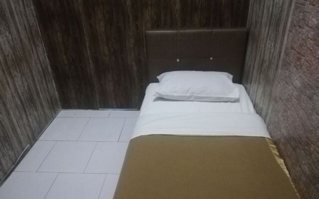 SPOT ON 90095 Slk Hotel