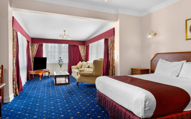 Palais Royale – Guest Rooms – Sydney