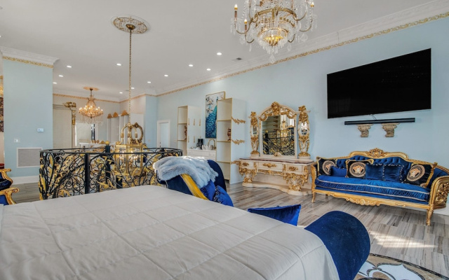 Sea Palace 5 Bedroom Home