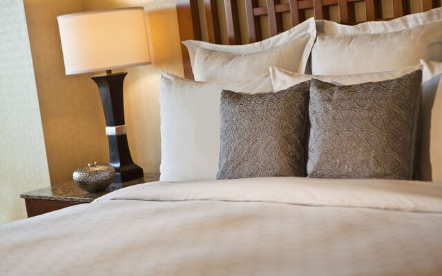 Renaissance® Phoenix Glendale Hotel & Conference Center