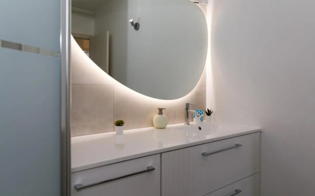 Le Smile - 3 Bedrooms - 8pers - Parking - Centre Gare